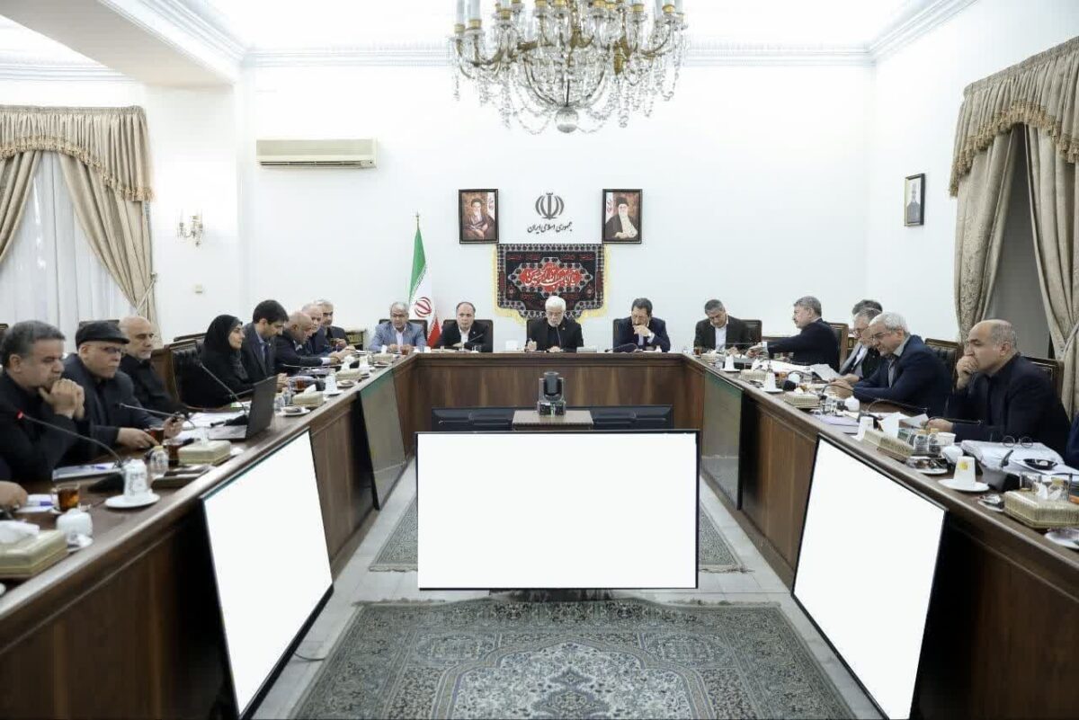 تصویر مربوط به مصوبه بازگشت قیمت‌ها به قبل از آغاز جنگ ۱۲ روزه لازم‌الاجرا است